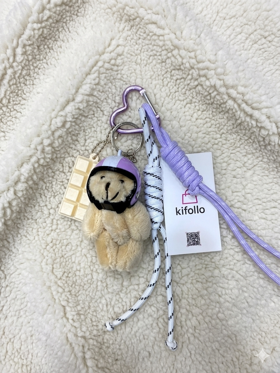 چارم بگ تدی کلاه کاسکت دار